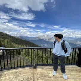 Advay overlooking the mountains